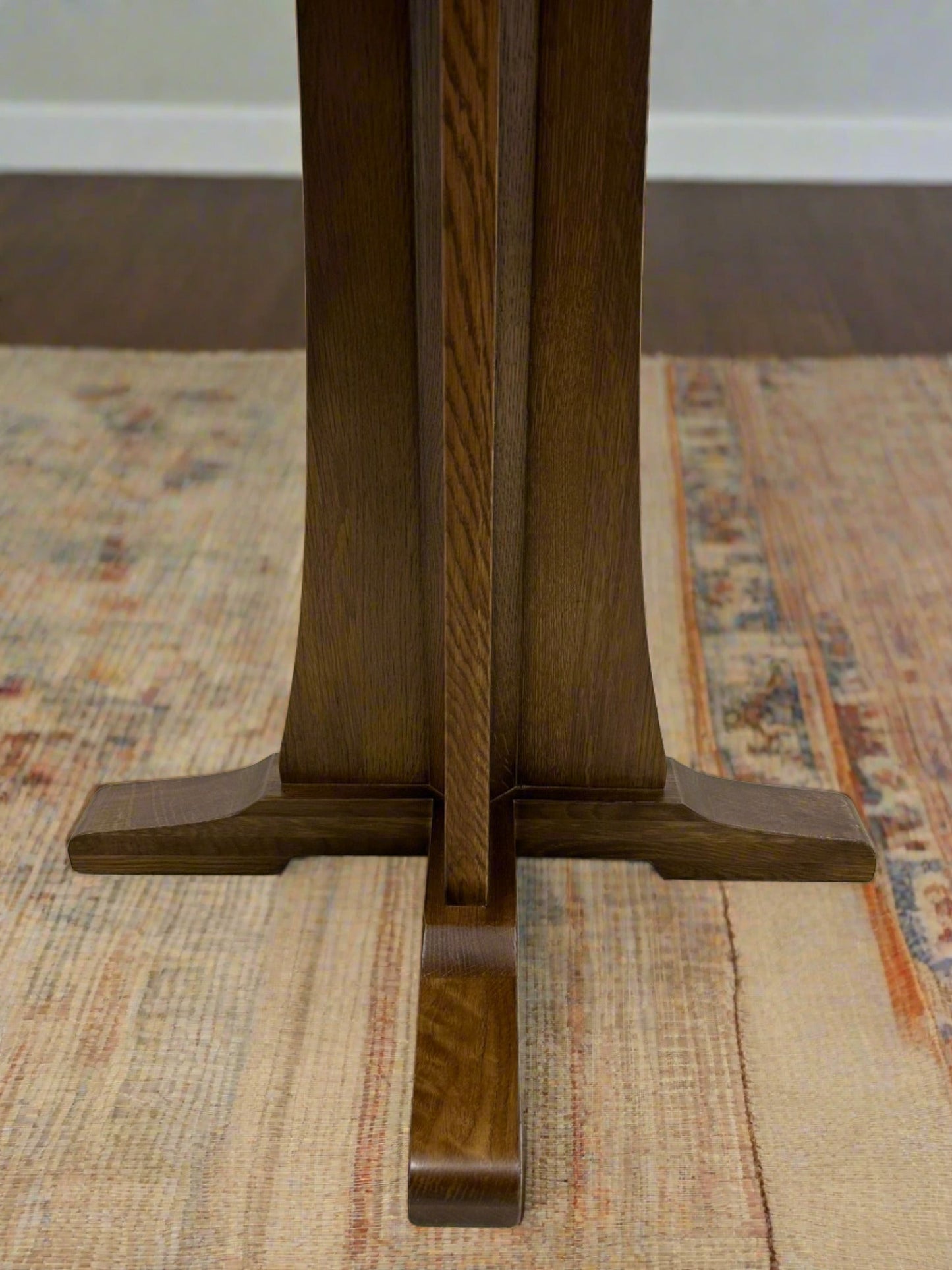Mission Quarter Sawn Oak Round Dining Table Set - 40"