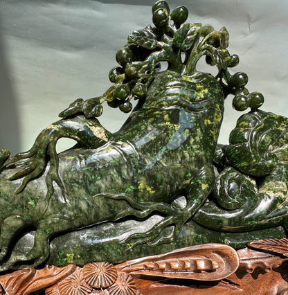 Unique Canadian Cassiar Sculpture
