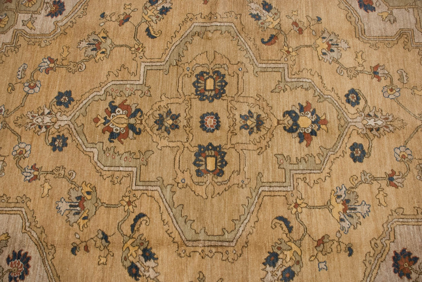 8x10 Vintage Armenian Heriz Design Carpet